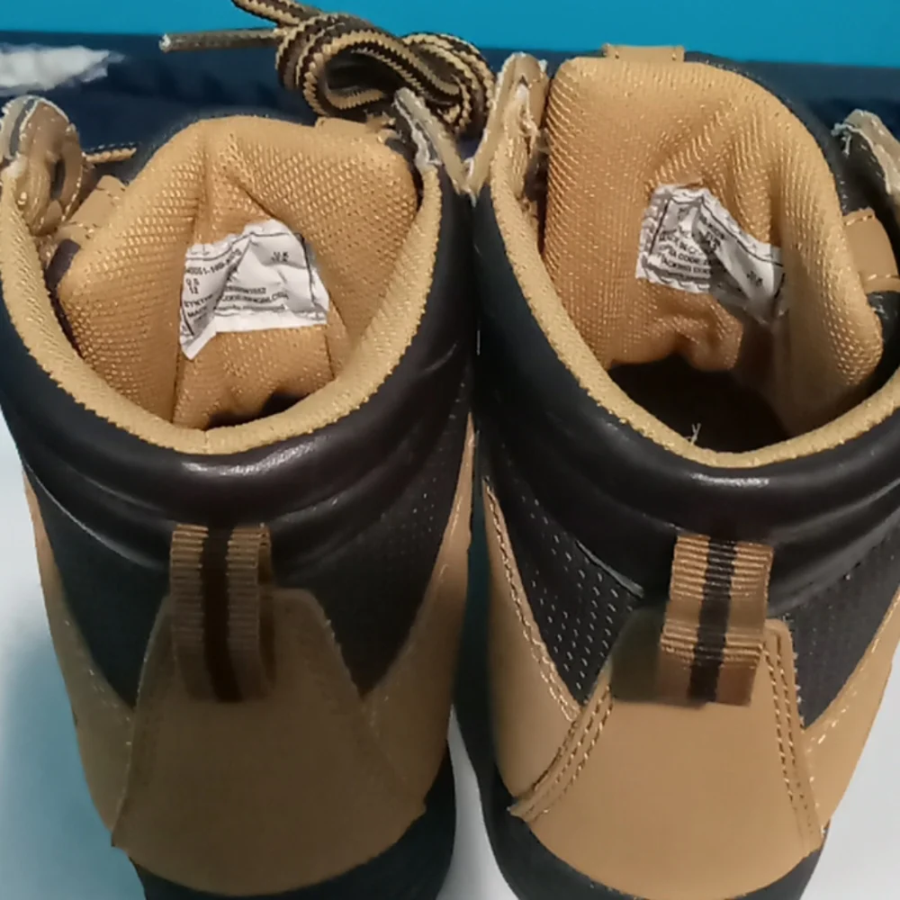 Boys boots NWOT
